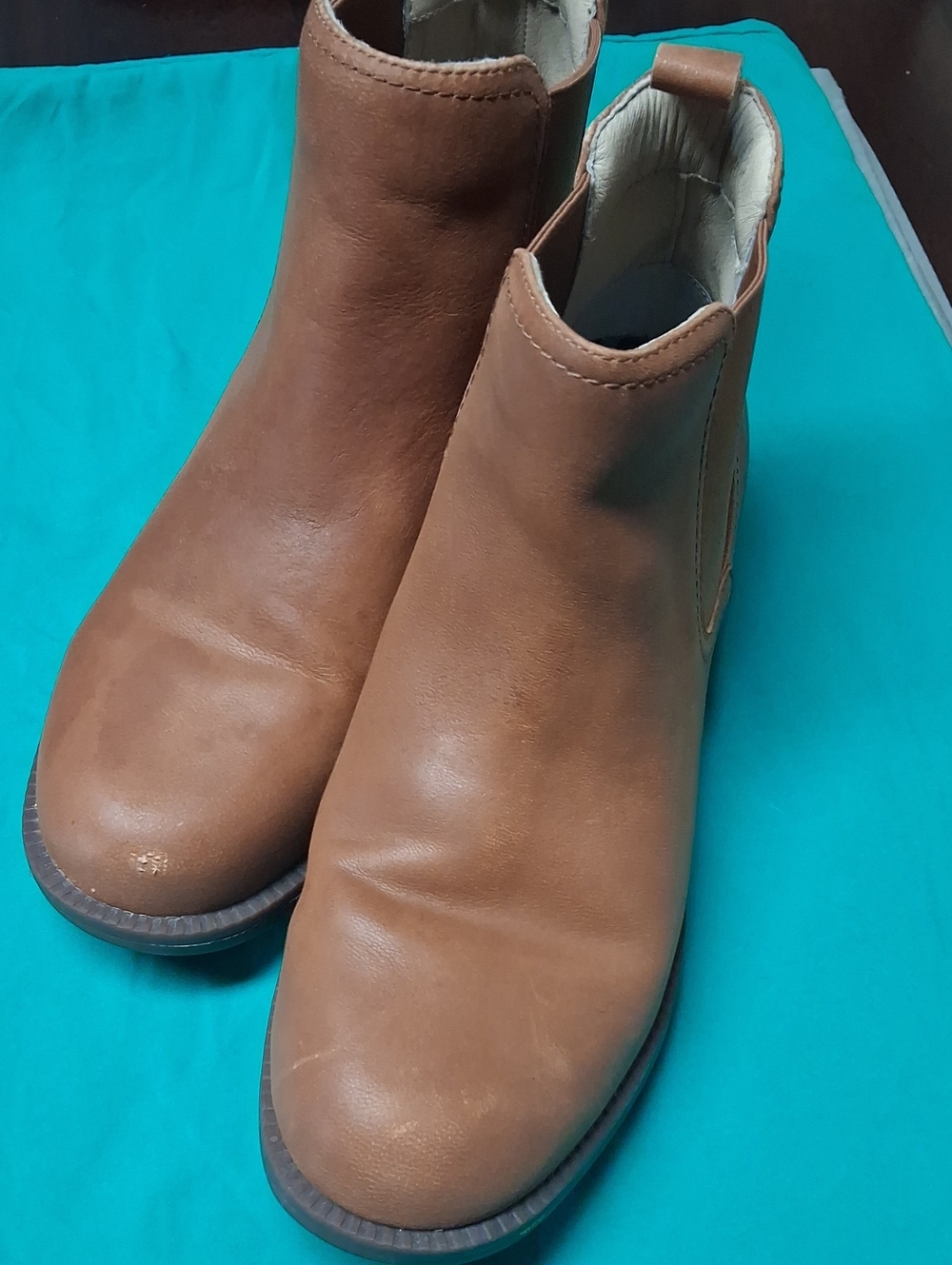 REVITALIGN Tan Chelsea Ankle Boots